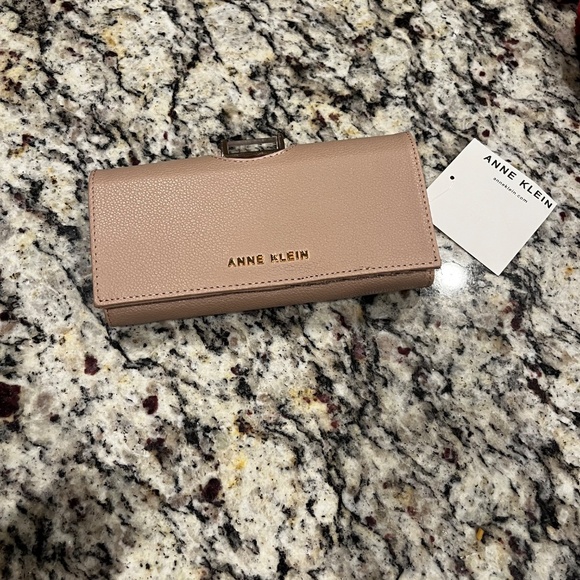 Anne Klein Pink Wallet - Picture 2 of 6